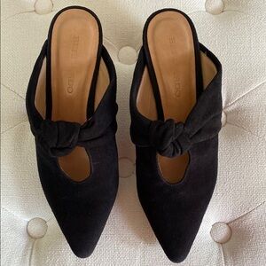 Bernardo Women's Black Mules